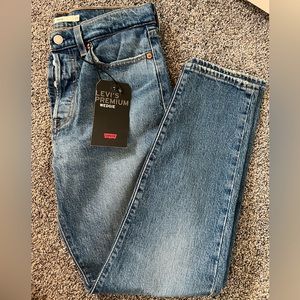 Brand New with tags, Levi’s Wedgie Jeans size 28